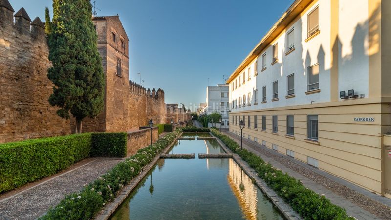 Foto 4d826292-6f56-4677-a3a3-5d21958cec8f. Casa amb aparcament a casco histórico - ribera - san basilio Córdoba