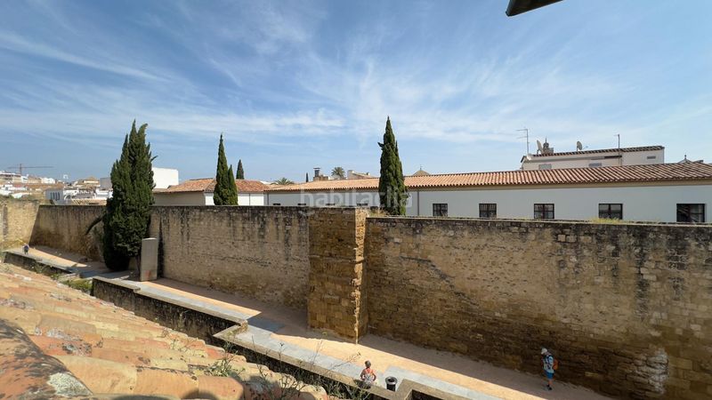 Foto 55224bef-0498-48cf-8393-d18a3d2e25b9. Casa amb aparcament a casco histórico - ribera - san basilio Córdoba
