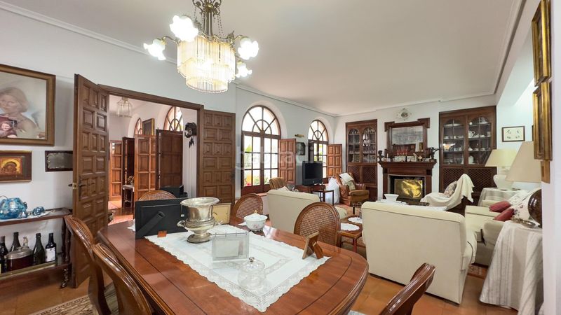 Foto c10754f4-d02f-4140-b384-67de69d3ffd3. Casa amb aparcament a casco histórico - ribera - san basilio Córdoba