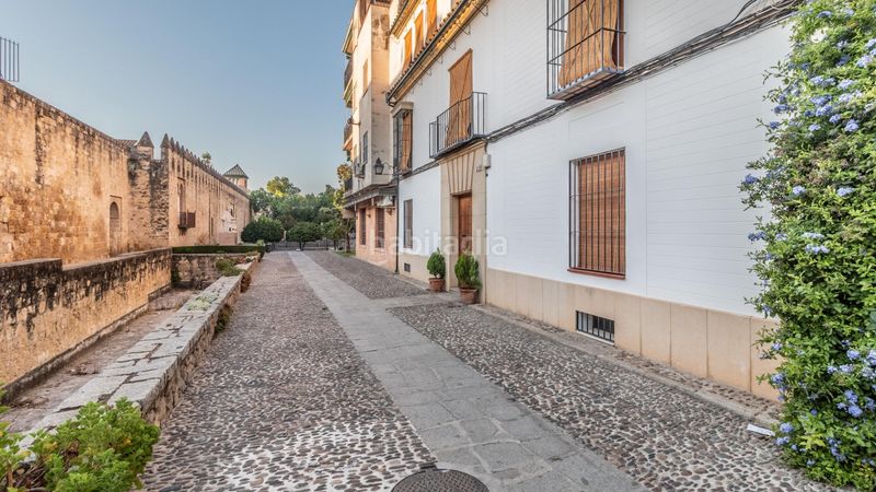 Foto e9decd7e-f136-4138-b6a3-bb304bec4664. Casa amb aparcament a casco histórico - ribera - san basilio Córdoba