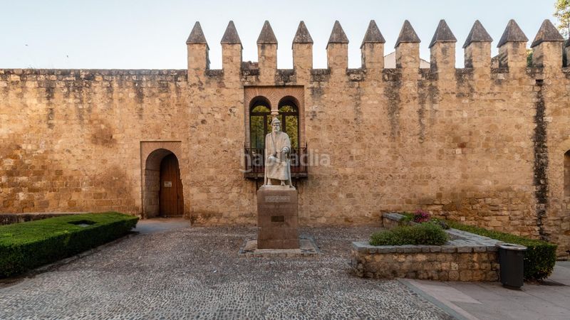 Foto f8596399-9135-4607-842b-ba98f5dcb8d6. Casa amb aparcament a casco histórico - ribera - san basilio Córdoba