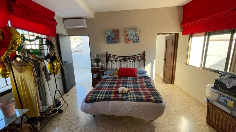 Foto c76605cf-19ea-4b76-8441-b027bf435b20. Haus mit heizung parking in casco histórico - ribera - san basilio Córdoba