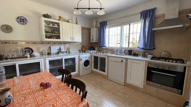 Foto 41164048-8d52-47d3-b9f7-31cb126d4564. Haus mit heizung parking pool in Carcabuey