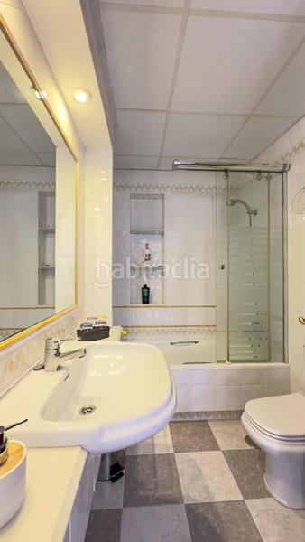 Foto fbdfd7a6-8c9f-4ce1-a05e-8a87cb7efc42. Haus mit heizung parking in Centro Córdoba