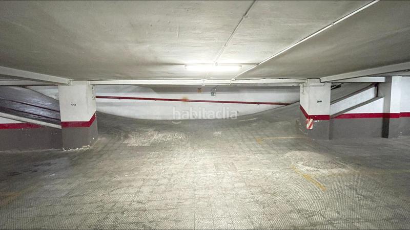 Foto 65807e46-9b2e-49aa-9575-751985adc888. Parking coche plaza de aparcamiento para coche grande en avenida de cervantes, en Córdoba