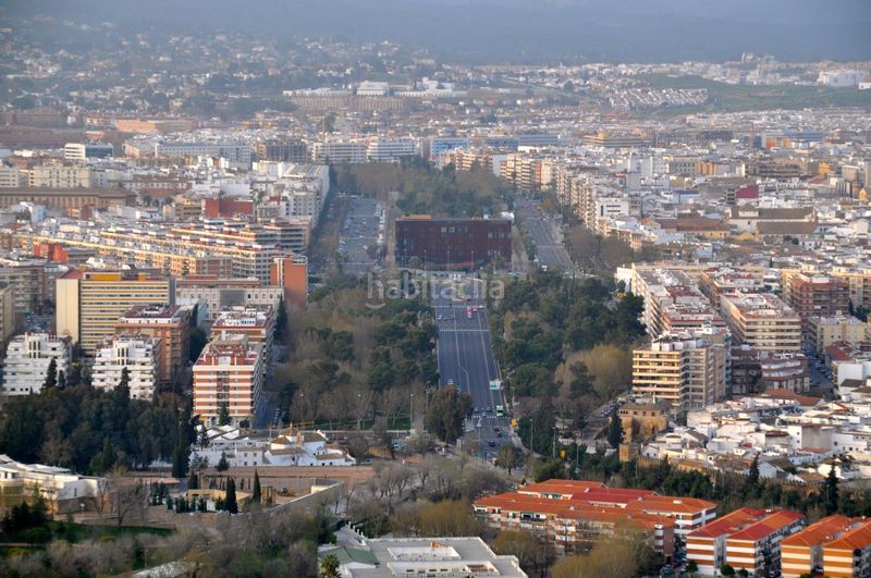 Foto c1be8fb8-f371-4c3c-bdf1-a0d3937796ae. Edifici a El Brillante -El Naranjo - El Tablero Córdoba