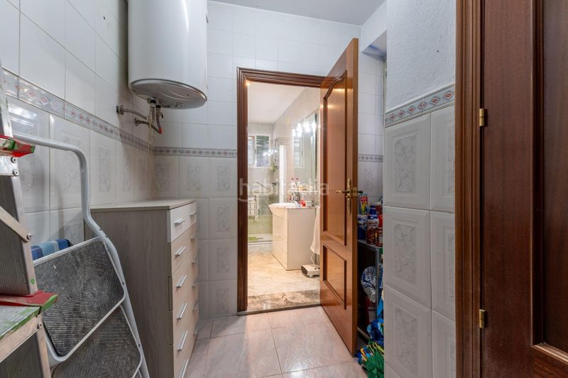 Foto f2e79a2b-a4e0-4bae-bc18-0bddb2ea1a4a. Casa a casco histórico - ribera - san basilio Córdoba