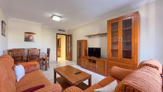 Rent Flat in Ciudad Jardín - Zoco. Magnífico piso de 2 habitaciones y garaje en zona parque juan ca