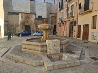 Lloguer Loft a Plaça de sant jeroni 4. Local tipo loft en la calatrava