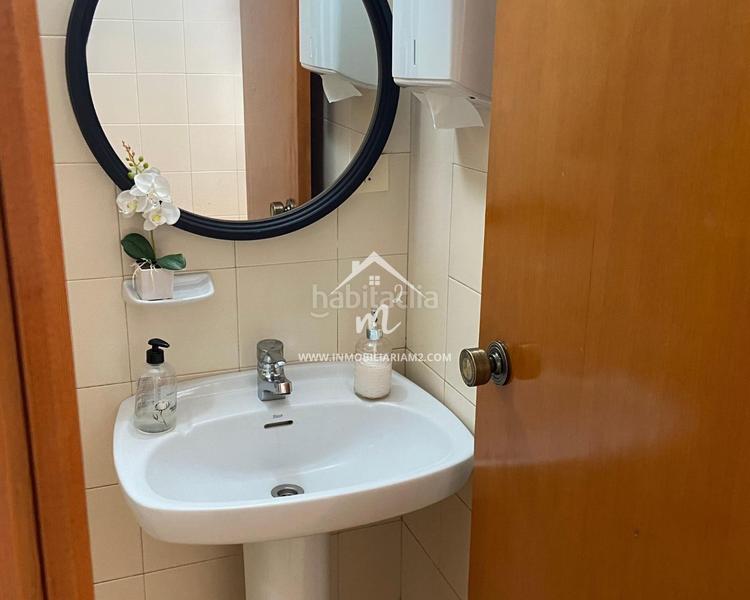 Foto d25778c3-bc8b-423c-b96f-60a77252598a. Business premise in Plaza Elíptica - República Argentina Gandia