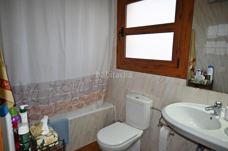 Foto 30514dca-0c22-4b1f-87f8-2a8db9a9f2ae. Casa adosada en passatge mallols-58 8 poble carina en Escala (L´)