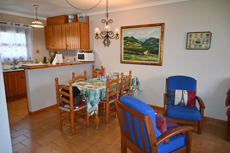 Foto 5957200d-1a1b-4057-9d36-dd48e1174586. Casa adosada en passatge mallols-58 8 poble carina en Escala (L´)