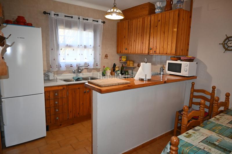 Foto 9e71bd1b-5e56-47f7-9573-9446b54b1998. Casa adosada en passatge mallols-58 8 poble carina en Escala (L´)