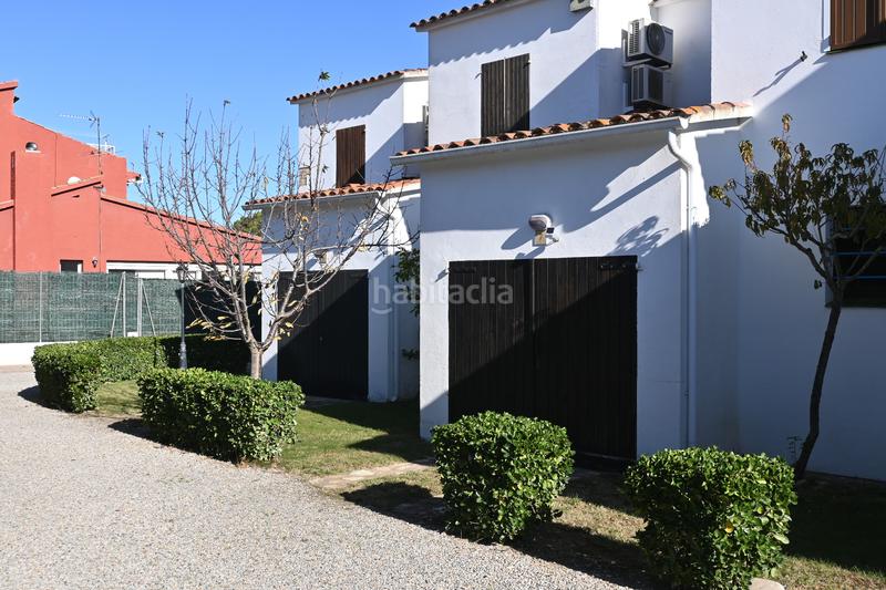 Foto ce96c081-ca3b-4caa-a9a2-0ca3433848b6. Casa adosada en passatge mallols-58 8 poble carina en Escala (L´)