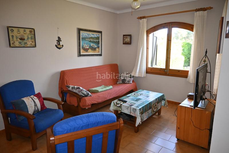 Foto f8db94a3-ad73-43da-a16a-ced3420622be. Casa adosada en passatge mallols-58 8 poble carina en Escala (L´)