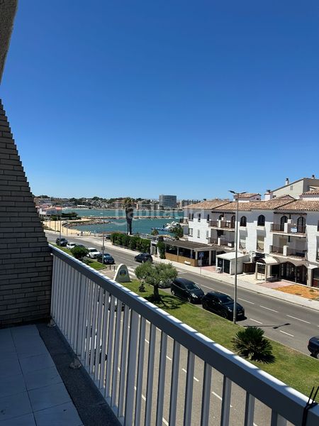 Foto 4d7680d6-f773-4d5a-be2b-396172c424c1. Apartment in avinguda riells 126 in Port - La Clota - Puig Sec Escala (L´)