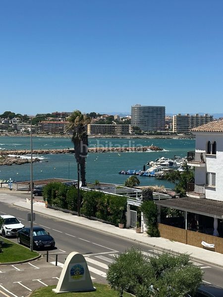 Foto 9a6d1ee4-c8e7-4854-b578-144feac402db. Apartment in avinguda riells 126 in Port - La Clota - Puig Sec Escala (L´)