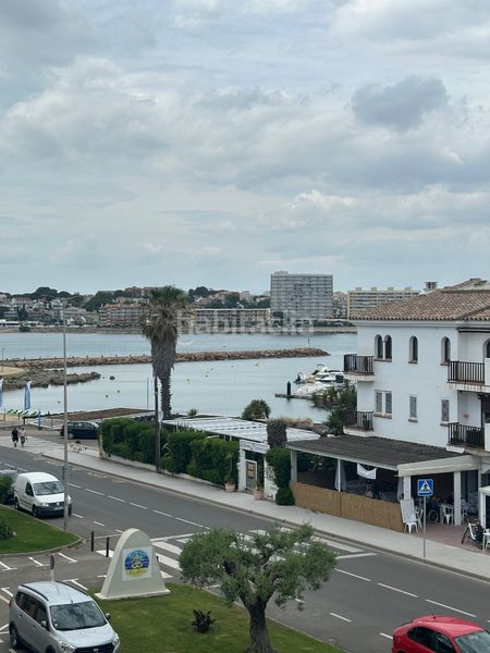 Foto ac702d0d-0151-42ca-8706-66f4f51329b0. Apartment in avinguda riells 126 in Port - La Clota - Puig Sec Escala (L´)