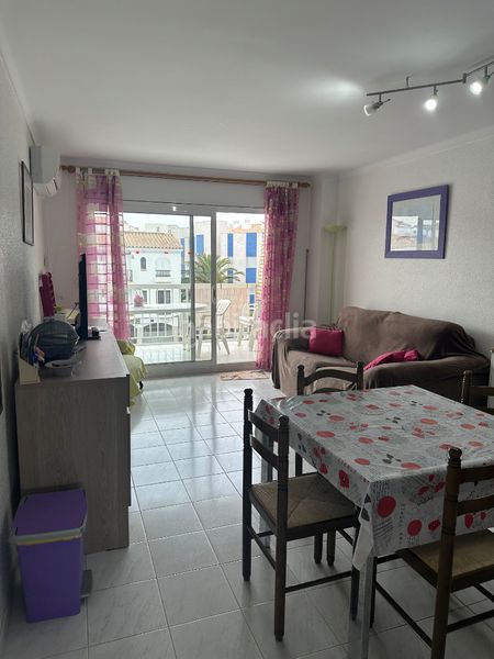 Foto c74f1742-53b2-4cf2-a009-d49c624aace4. Apartment in avinguda riells 126 in Port - La Clota - Puig Sec Escala (L´)