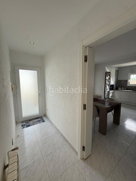 Foto 8d15c4e3-35d7-4393-9eec-61ee30ffb732. Casa a carrer vall d'aran 44 a Port - La Clota - Puig Sec Escala (L´)