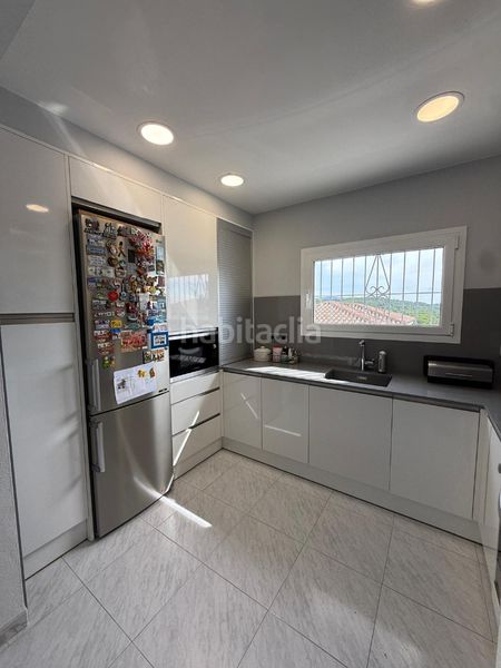 Foto c9b96ecc-e205-473b-ac0c-f3cf4b0c6a18. Casa a carrer vall d'aran 44 a Port - La Clota - Puig Sec Escala (L´)