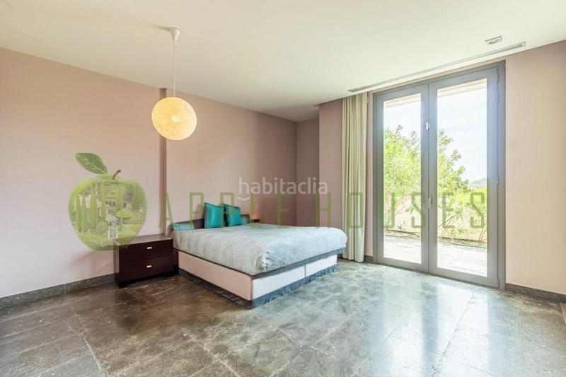 Foto 7e4d45fe-9c58-47f4-90d2-2db8d025ded7. Chalet exclusiva villa de estilo moderno y atemporal con vistas despejadas al mar en Sant Pere de Ribes