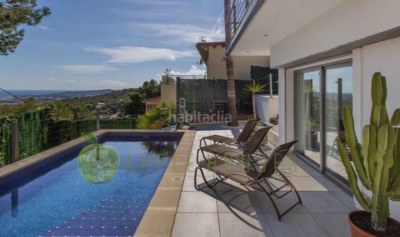 Foto c1591156-e618-4fbe-a044-370dea45899a. Casa moderna villa unifamiliar en quintmar en Levantina - Montgavina - Quintmar Sitges