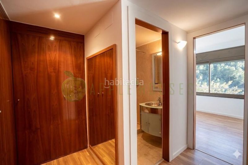 Foto 8606b70b-9e68-4972-9513-342644f990c7. Xalet amb aparcament piscina a Levantina - Montgavina - Quintmar Sitges