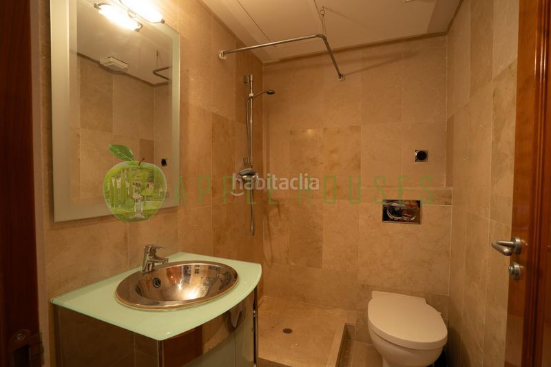 Foto cc5e2033-20be-4e0c-bae6-18acab92bd92. Xalet amb aparcament piscina a Levantina - Montgavina - Quintmar Sitges