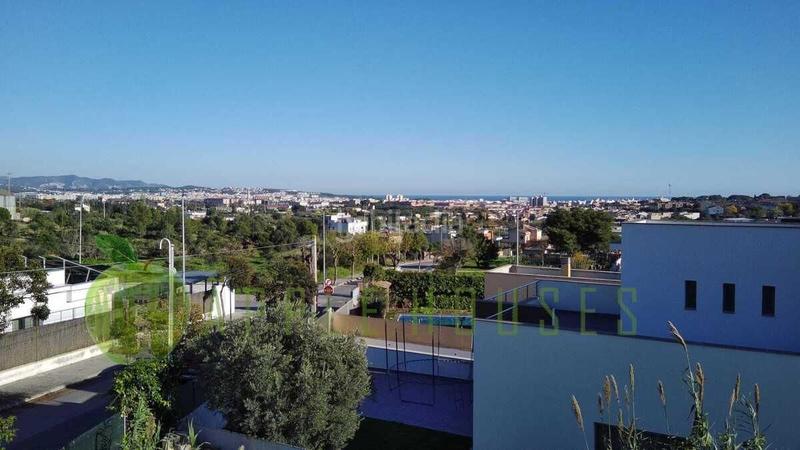 Foto cdb9ab0a-2e9a-4183-9790-353dc7ba5111. Wohngrundstück in Centrevila Vilanova i la Geltrú