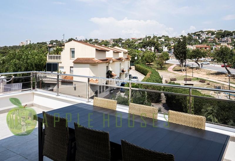 Foto a28edf9f-7763-498a-80e4-c8064153d17d. Àtic amb calefacció a Vallpineda-Santa Bàrbara Sitges