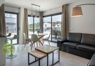 �tic  Calle de la madriguera. �tico de obra nueva con impresionantes terraza y moderno interio
