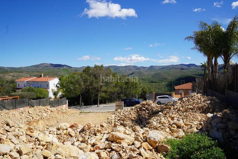 Foto f3dcf661-5494-4e2d-9e40-aac1f29134a8. Terreno residencial parcela plana lista para construir con rebaje de tierra realizado y licencia de obras concedida en Sant Pere de Ribes