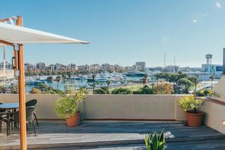 Àtic  Paseo colón. Ático de ensueño con terraza privada y vistas al puerto en el co