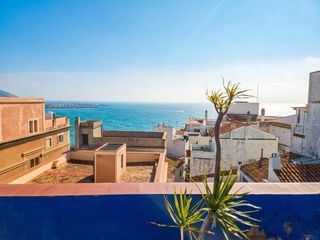 Casa a Aiguadol� - Sant Sebasti�. Joya hist�rica en la emblem�tica calle davallada