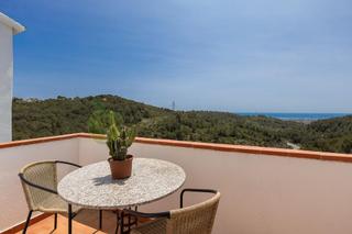Maison à Canyelles. Vivienda única con vistas al mar en canyelles