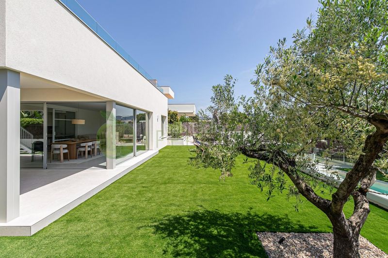 Foto 4e31efeb-3669-4091-9411-f6bc6045993b. Casa amb calefacció aparcament piscina a Can Pei Sitges