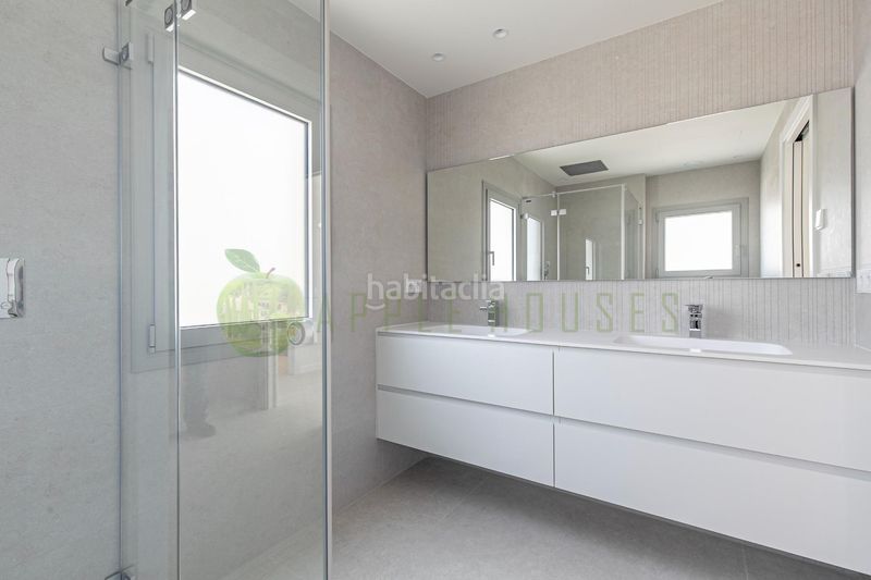 Foto a2cf822e-749d-4768-9506-46ca9d1cfdc5. Casa amb calefacció aparcament piscina a Can Pei Sitges
