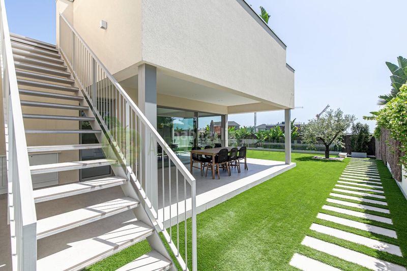Foto aed57f30-2791-4088-9fd0-a5f0bb15b794. Casa amb calefacció aparcament piscina a Can Pei Sitges