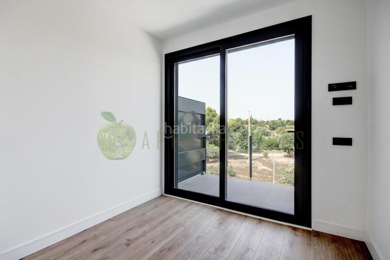 Foto 1d7a594d-c9ca-4512-84d8-92f828452094. Ático  de obra nueva con vistas al mar, luminoso y elegante en Vilanova i la Geltrú