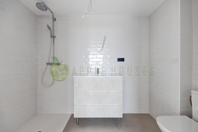 Foto e7e1f1db-6f6a-4912-838e-e8c5d5d8d07d. Ático  de obra nueva con vistas al mar, luminoso y elegante en Vilanova i la Geltrú