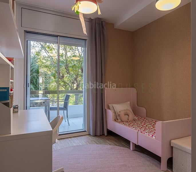 Foto 2dc6716c-89bc-4982-b800-e7a74bec8f10. Erdgeschoss mit heizung parking pool in Can Girona - Terramar - Vinyet Sitges