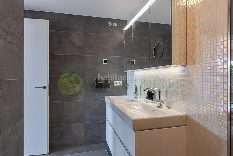 Foto 82de123d-f254-4179-90b3-f2b30ef96250. Erdgeschoss mit heizung parking pool in Can Girona - Terramar - Vinyet Sitges