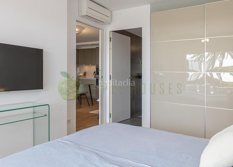 Foto 8be07acb-0f2a-4d41-b290-f3f3441263f3. Erdgeschoss mit heizung parking pool in Can Girona - Terramar - Vinyet Sitges