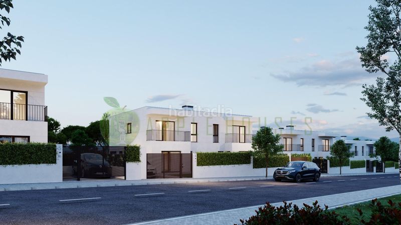 Foto bd84431c-e298-43b6-9f7d-dbd3d3a481d1. Casa aparellada amb calefacció aparcament a Bellamar Calafell