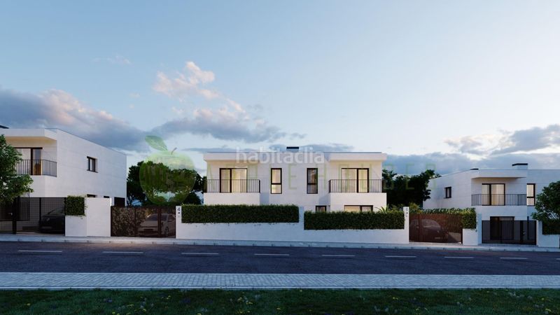Foto c7bb8a42-4d03-4107-96fa-788edad63580. Casa aparellada amb calefacció aparcament a Bellamar Calafell