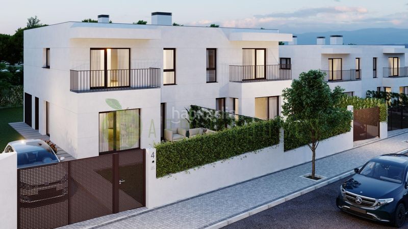 Foto ef1b679e-7fb9-4485-ac2c-01db83ae93d5. Casa aparellada amb calefacció aparcament a Bellamar Calafell