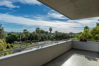Apartamento  Carrer carrer de víctor balaguer. Un hogar lleno de luz, con vistas al parque y al mar