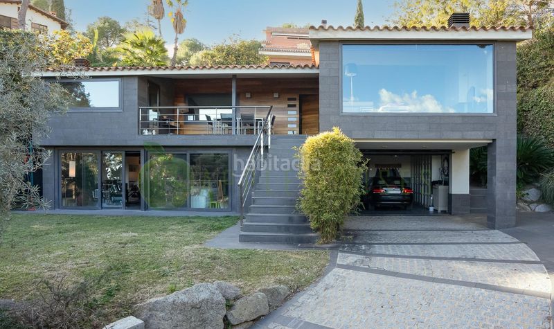 Foto 7aa44a42-6663-4cc6-ab26-0d9608556372. Casa amb calefacció aparcament a Premià de Dalt