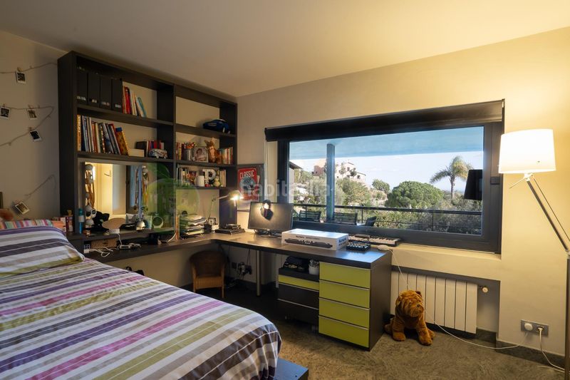 Foto a74820cd-211c-4b9a-a68a-d378537e8ea5. Casa amb calefacció aparcament a Premià de Dalt